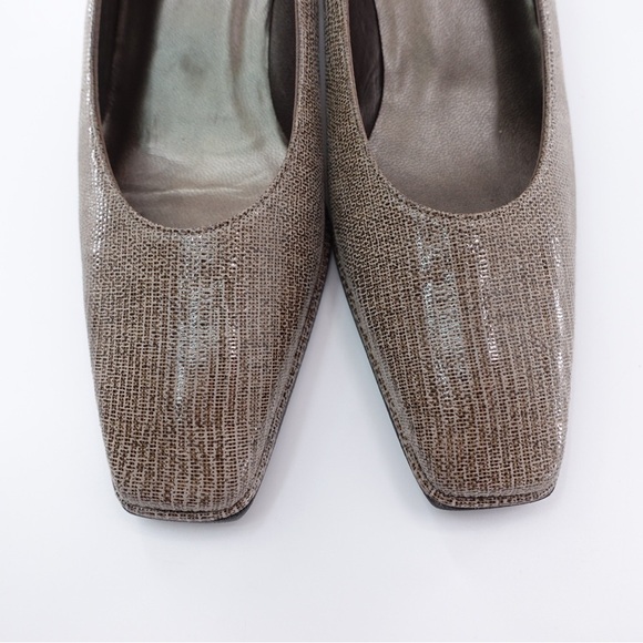 Stuart Weitzman Tan Reptile Print Leather Pumps Heels Square Toe Sz 7.5 - Picture 3 of 16